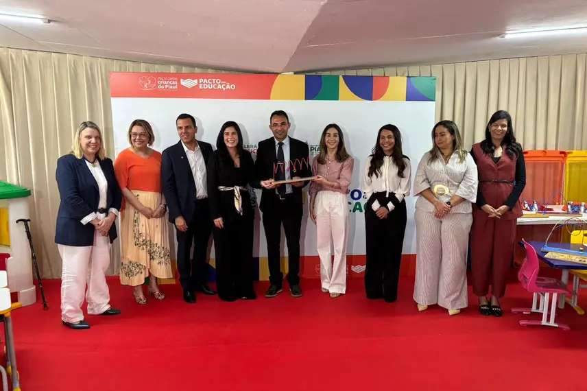 Governo do Piauí entrega kits-creche a 16 municípios e reforça educação infantil
