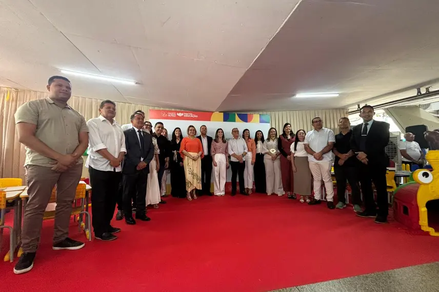 Governo do Piauí entrega kits-creche a 16 municípios e reforça educação infantil