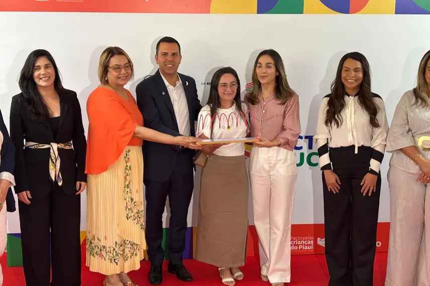 Governo do Piauí entrega kits-creche a 16 municípios e reforça educação infantil