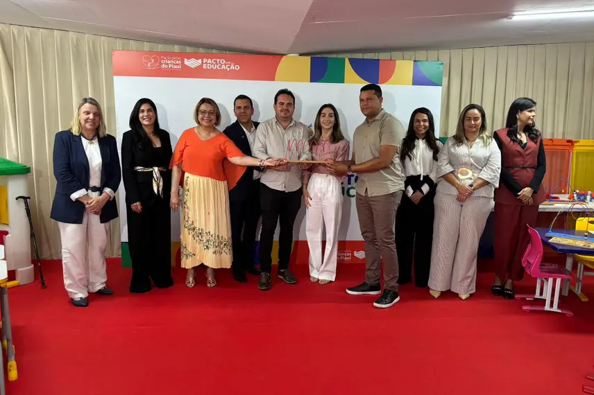 Governo do Piauí entrega kits-creche a 16 municípios e reforça educação infantil
