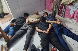 Grupo suspeito de sequestrar motorista por aplicativo é preso na Leste de Teresina (Foto: Divulgação/PMPI)