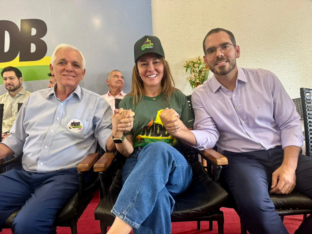Ivanária Sampaio e Themístocles prestigiam filiação de Marcos Aurélio ao MDB