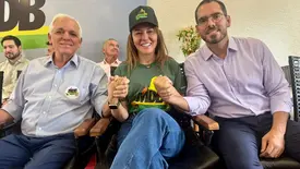 Ivanária Sampaio e Themístocles prestigiam filiação de Marcos Aurélio ao MDB (Foto: Reprodução)