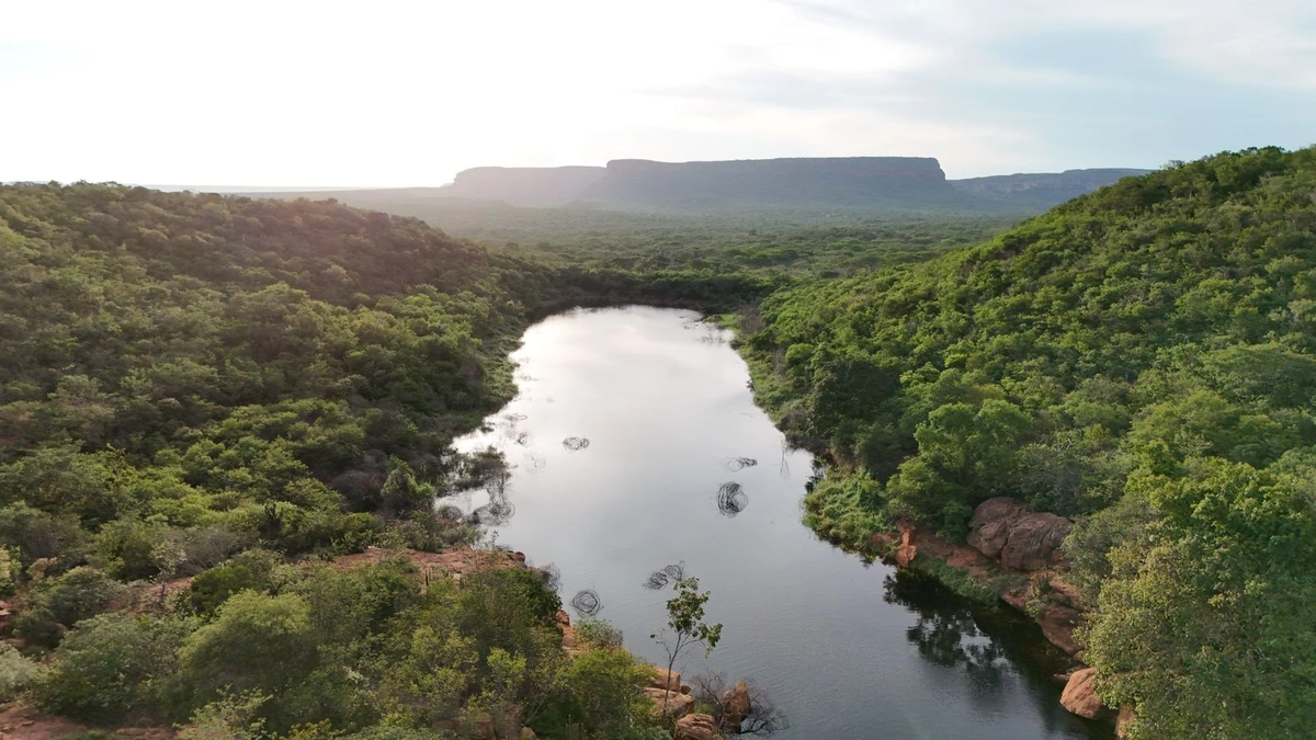 Jovem morre afogado em barragem e causa comoção em São Raimundo Nonato