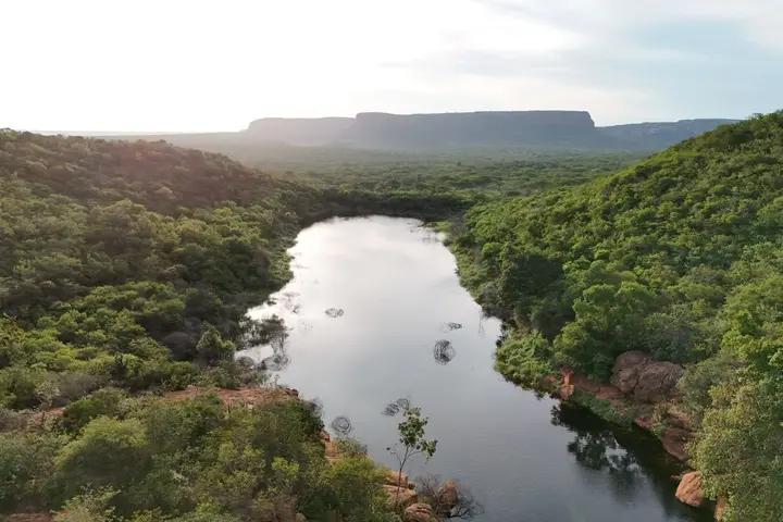 Jovem morre afogado em barragem e causa comoção em São Raimundo Nonato