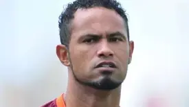 Justiça determina retorno de goleiro Bruno à prisão após descumprimento de regra (Foto: Reprodução)