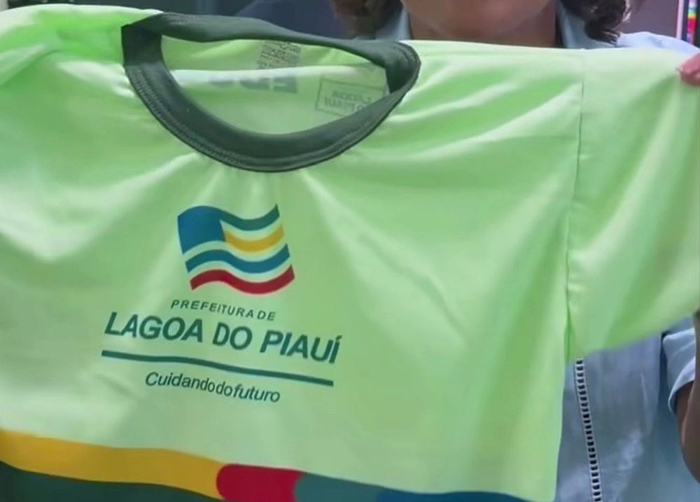 Lagoa do Piauí anuncia entrega de fardamento escolar para alunos da rede