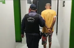 'Magrão' é preso após apedrejar casa de tia com câncer em José de Freitas