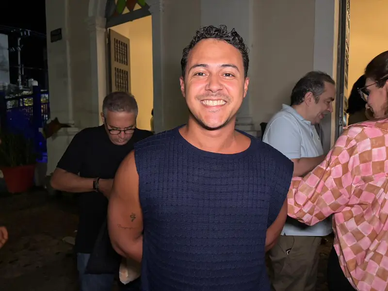 Marcelo Serrado apresenta peça Terapia pela primeira vez em Teresina