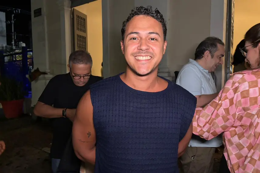 Marcelo Serrado apresenta peça Terapia pela primeira vez em Teresina