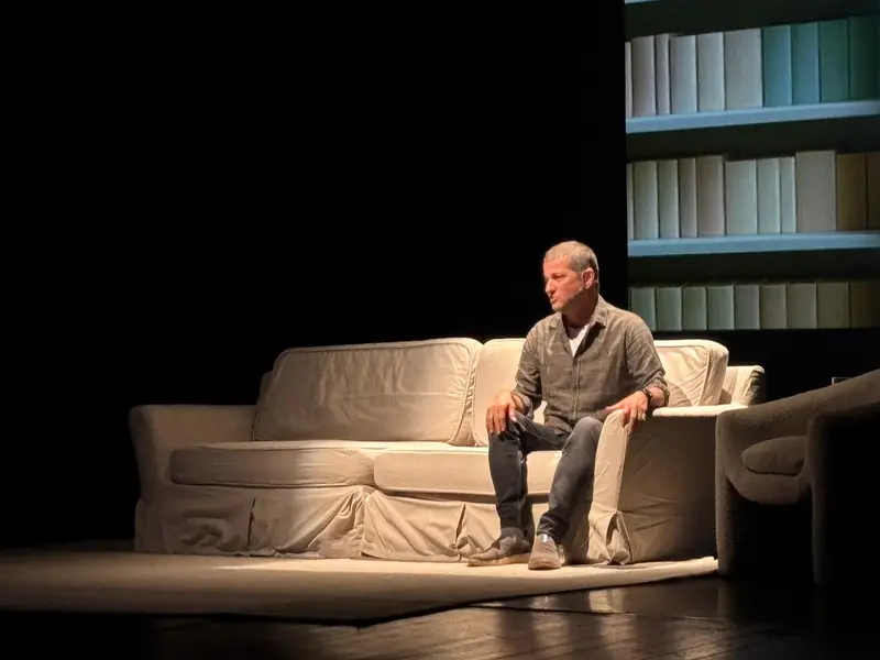 Marcelo Serrado apresenta peça Terapia pela primeira vez em Teresina