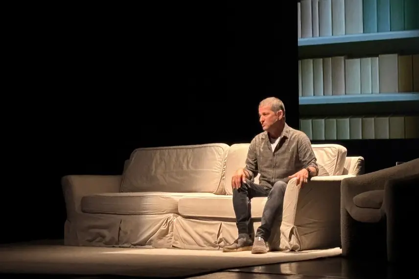 Marcelo Serrado apresenta peça Terapia pela primeira vez em Teresina