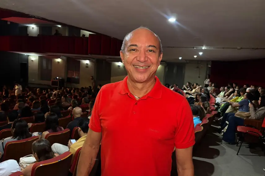 Marcelo Serrado apresenta peça Terapia pela primeira vez em Teresina