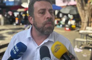 Ministro Boulos participa de debate na rua e defende fim da escala 6x1 em Teresina (Foto: Conecta Piauí)