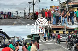 Moradores e comerciantes protestam contra novo trânsito na Rui Barbosa (Foto: Conecta Piauí)