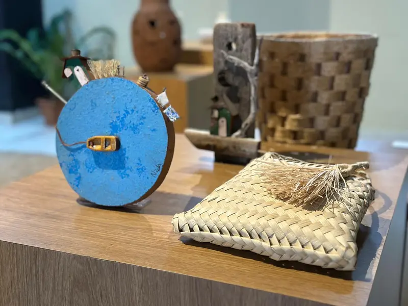 Mostra ‘Mulheres que Inspiram’ celebra artesãs na Central de Artesanato