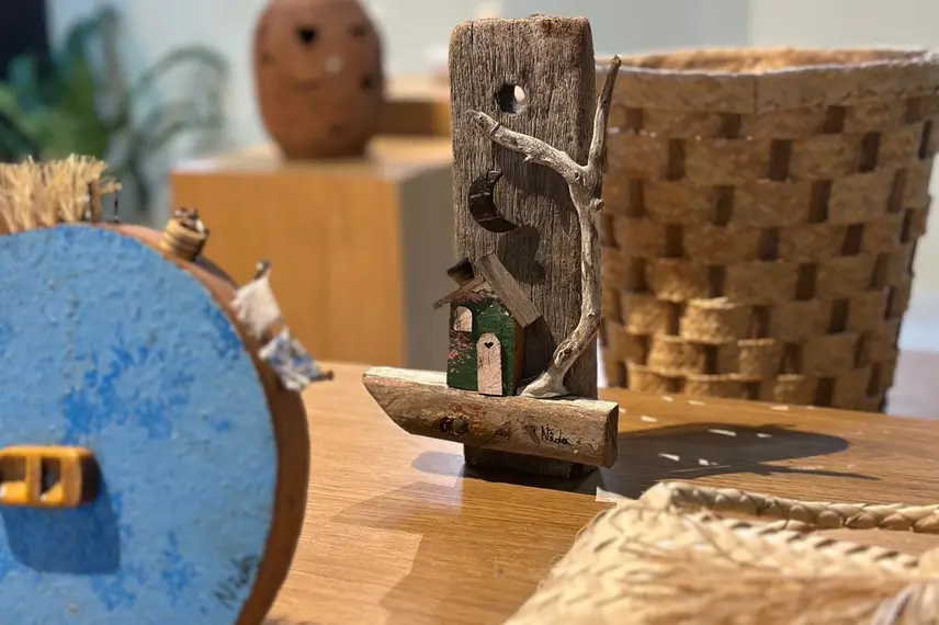 Mostra ‘Mulheres que Inspiram’ celebra artesãs na Central de Artesanato