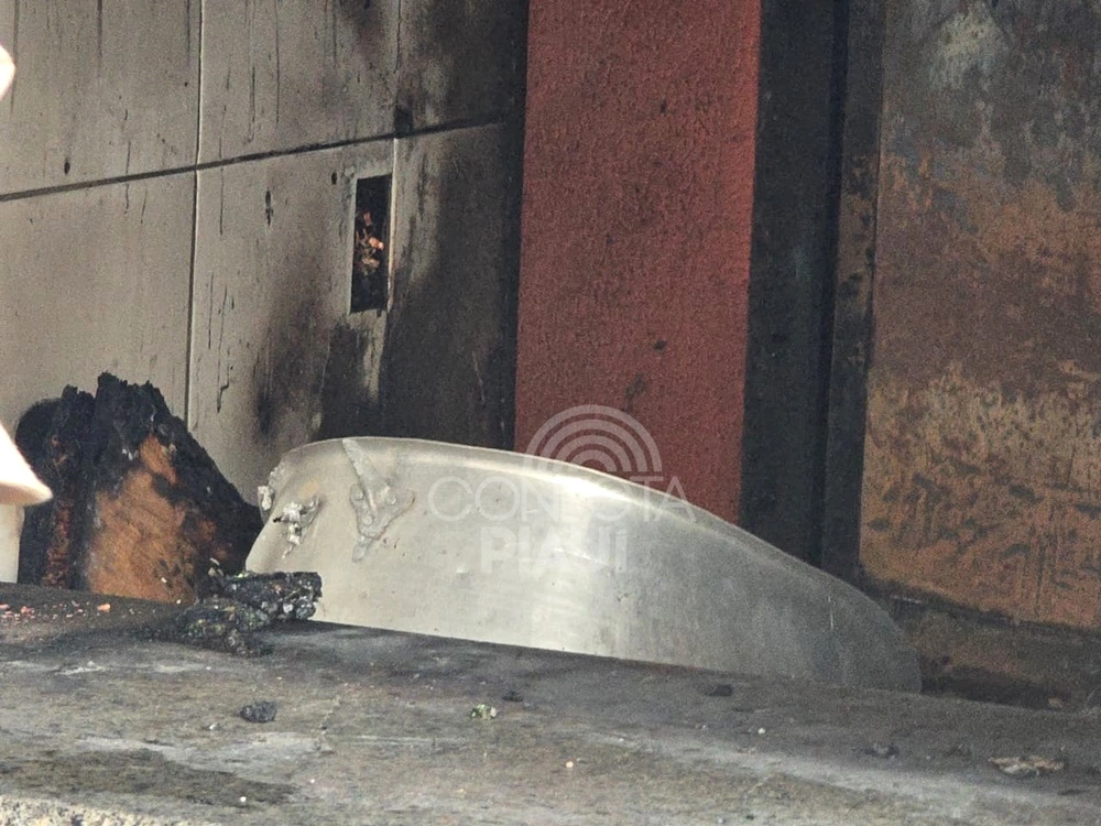 Mulher fica gravemente ferida após incêndio no mercado do São Joaquim, em Teresina