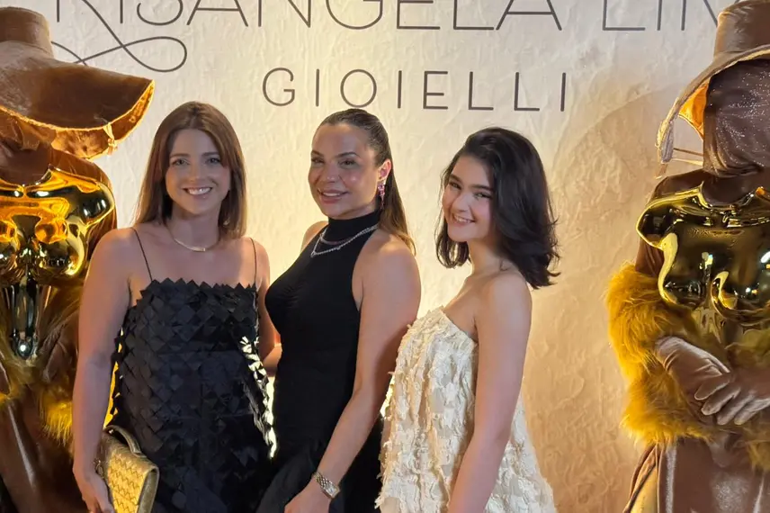Noite de glamour marca lançamento de Gioielli por Risangela Lima