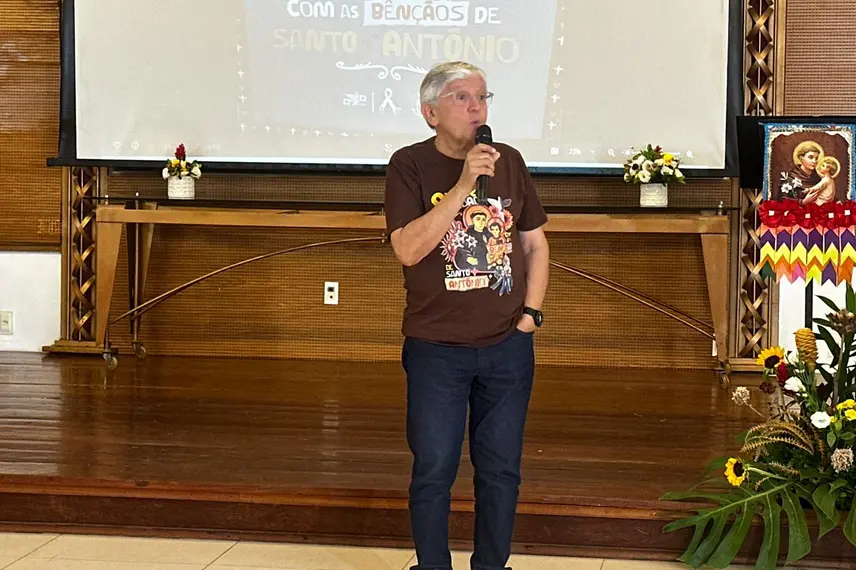 Padre Tony Batista no lançamento da 31ª caminhada da fraternidade