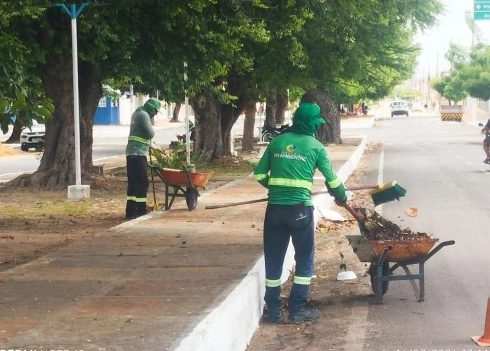 Parnaíba intensifica limpeza urbana durante período chuvoso