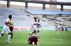 Piauí vence Fluminense-PI e abre vantagem nas semifinais do Piauiense