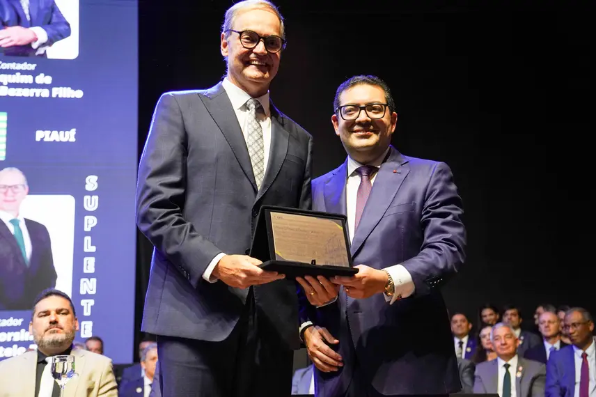 Piauiense Joaquim Bezerra toma posse na presidência do CFC em Brasília