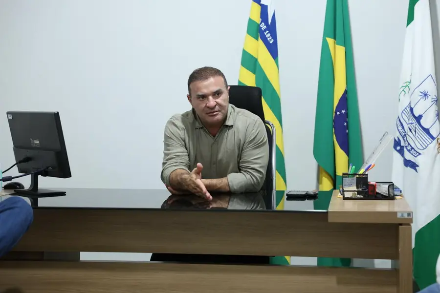 Prefeito de Curimatá denuncia creche precária deixada pela gestão anterior