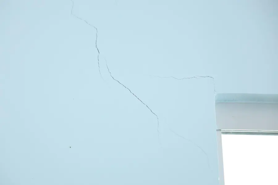 Prefeito de Curimatá denuncia creche precária deixada pela gestão anterior