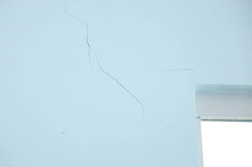 Prefeito de Curimatá denuncia creche precária deixada pela gestão anterior