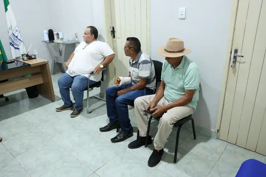 Prefeito de Curimatá denuncia creche precária deixada pela gestão anterior