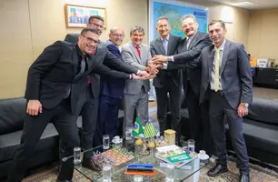 Prefeito de Paulistana articula adutora em reunião com ministros em Brasília (Foto: Reprodução)