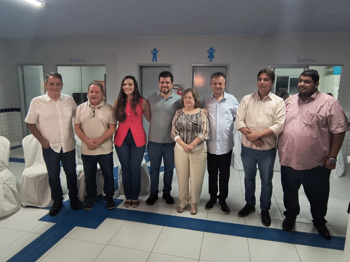 Prefeitura de Campo Maior entrega escola reformada na comunidade Tatu