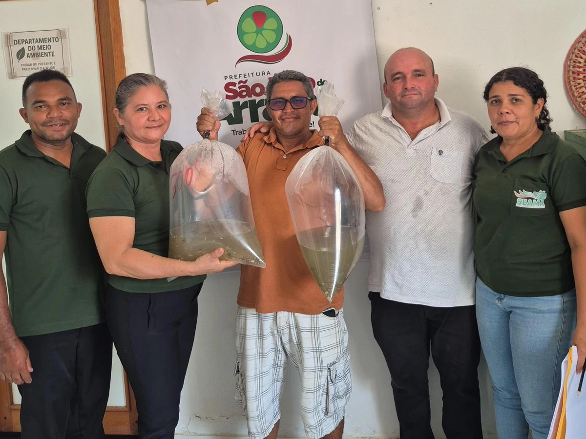 Prefeitura de São João do Arraial entrega 50 mil alevinos a produtores rurais