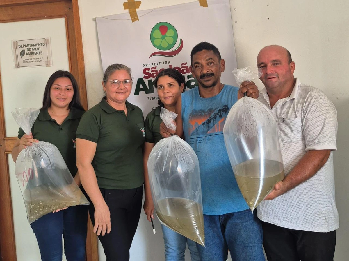 Prefeitura de São João do Arraial entrega 50 mil alevinos a produtores rurais