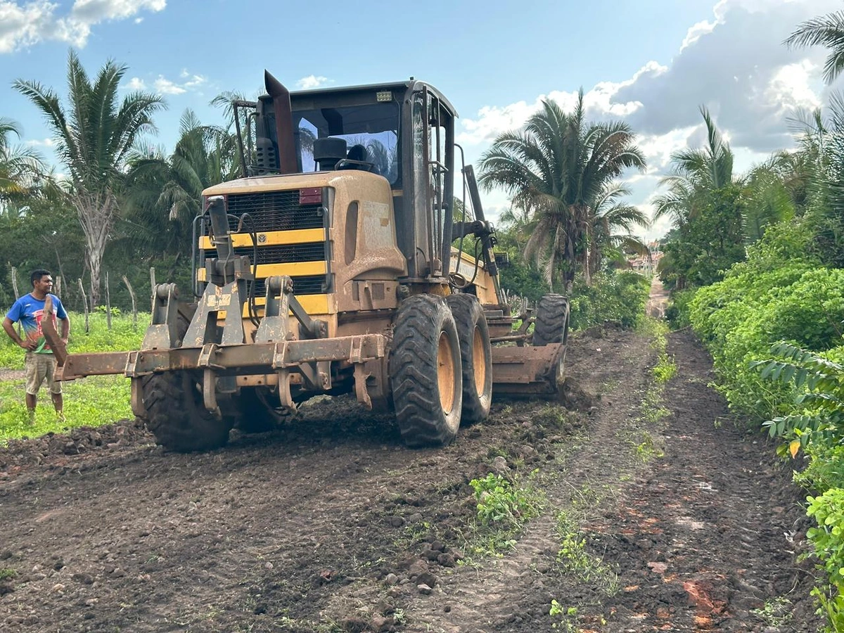 Prefeitura de São João do Arraial intensifica manutenção de estradas no inverno