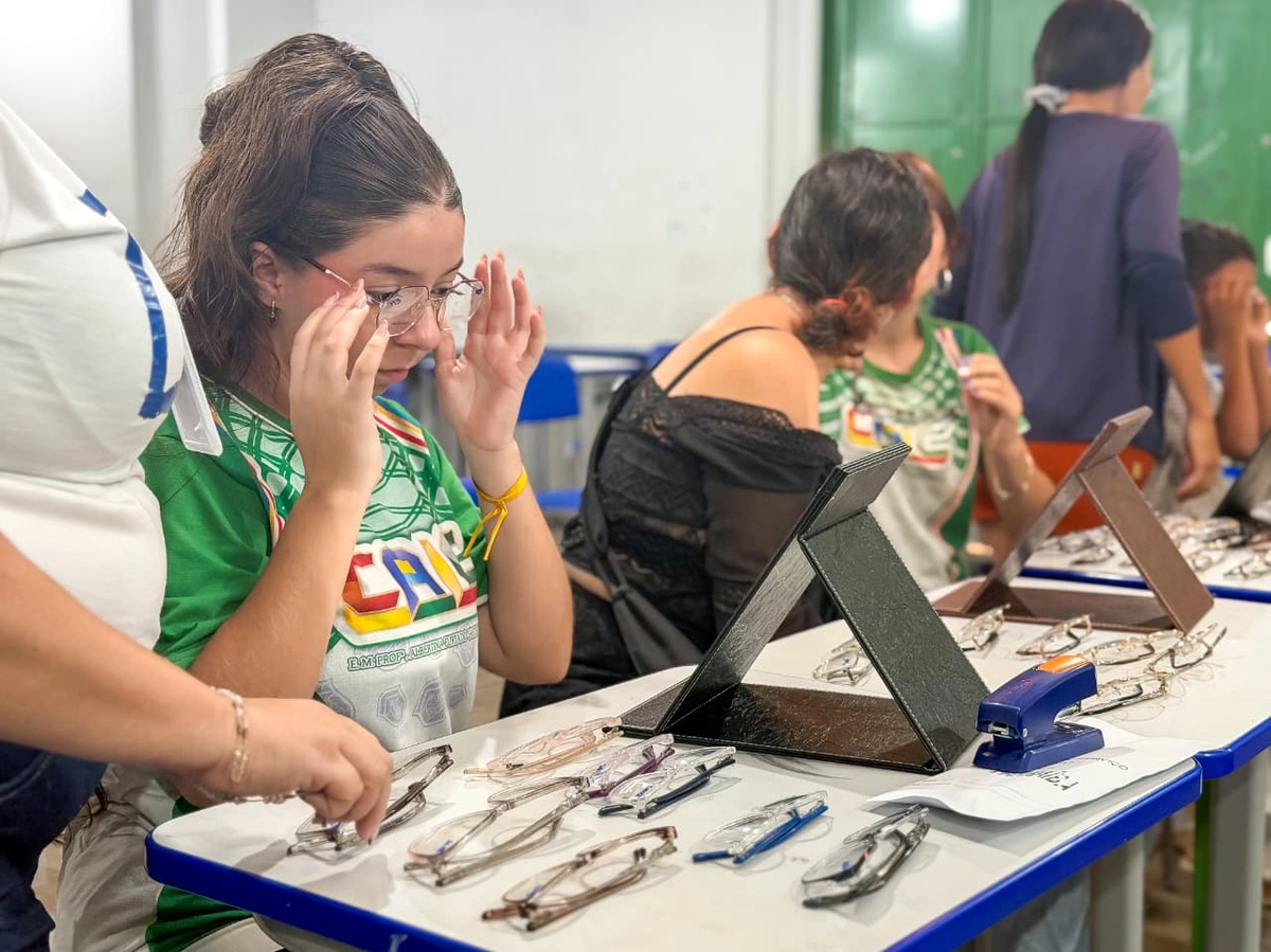 Programa em Parnaíba oferece consultas e óculos gratuitos a estudantes
