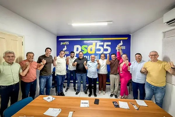 PSD reúne lideranças e reafirma pré-candidatura de Júlio César ao Senado