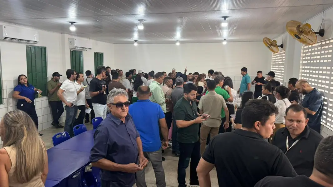 Rafael Fonteles cumpre agenda com entregas na região da Serra da Capivara