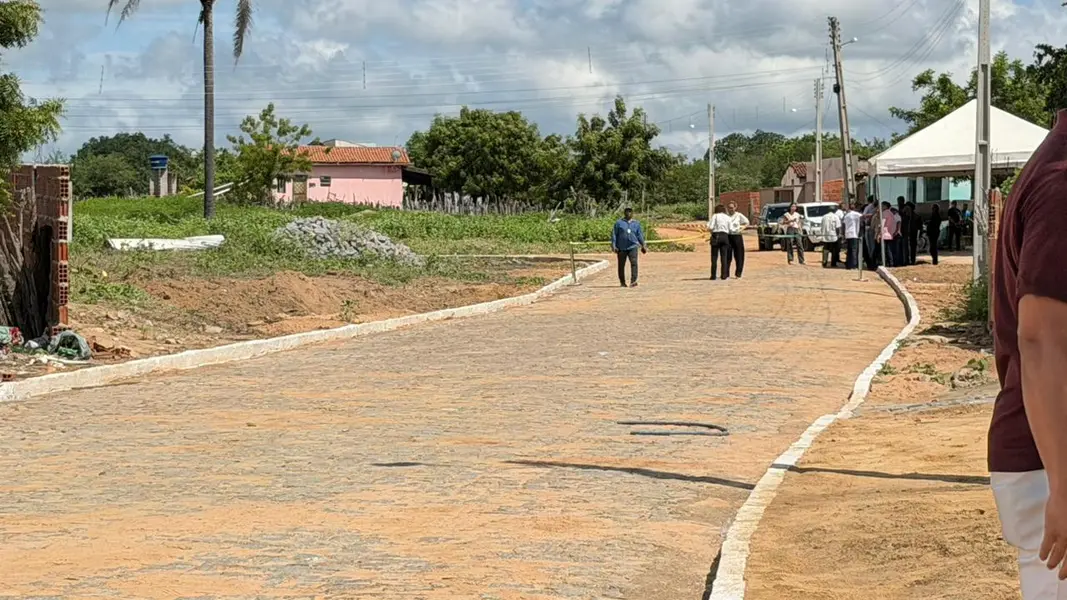 Rafael Fonteles cumpre agenda com entregas na região da Serra da Capivara