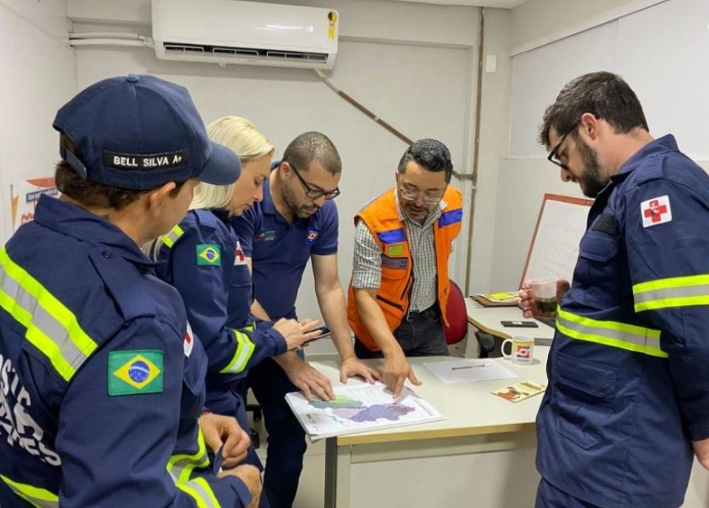 Rafael Fonteles mobiliza força-tarefa para reduzir impactos das chuvas no Piauí