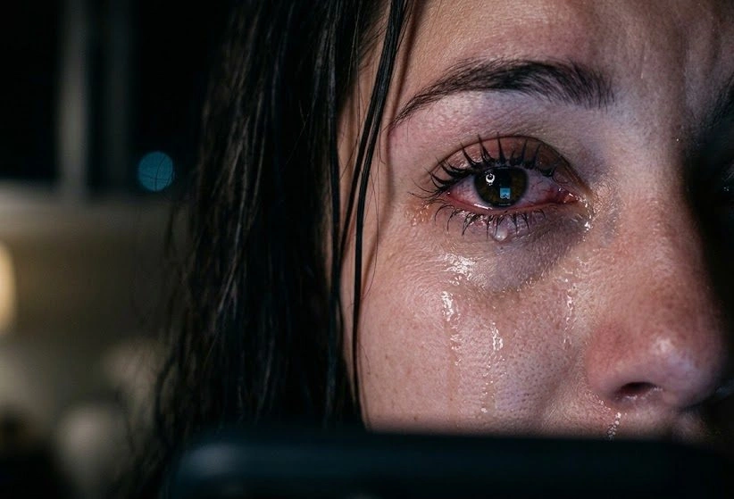 Redes sociais e ansiedade: por que tantas mulheres se sentem insuficientes