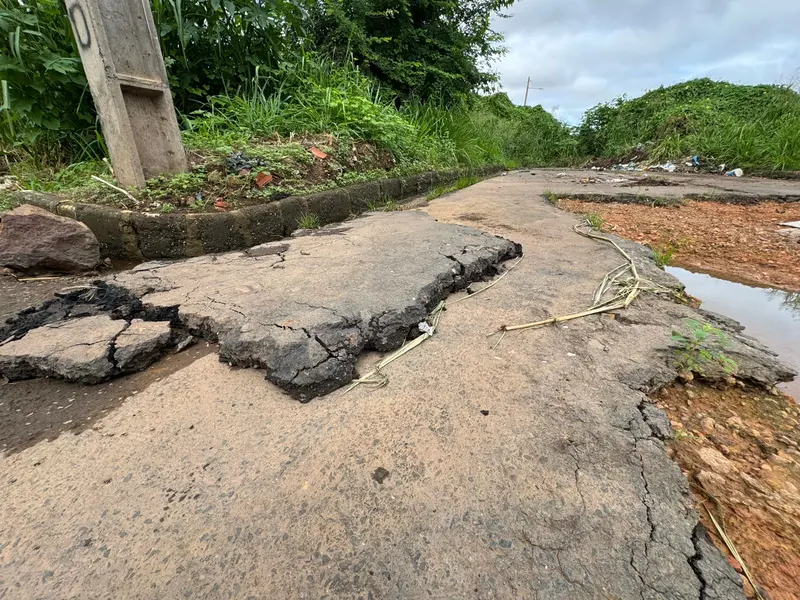 Ruas viram 'trajeto de rally' por descaso na zona Leste de Teresina