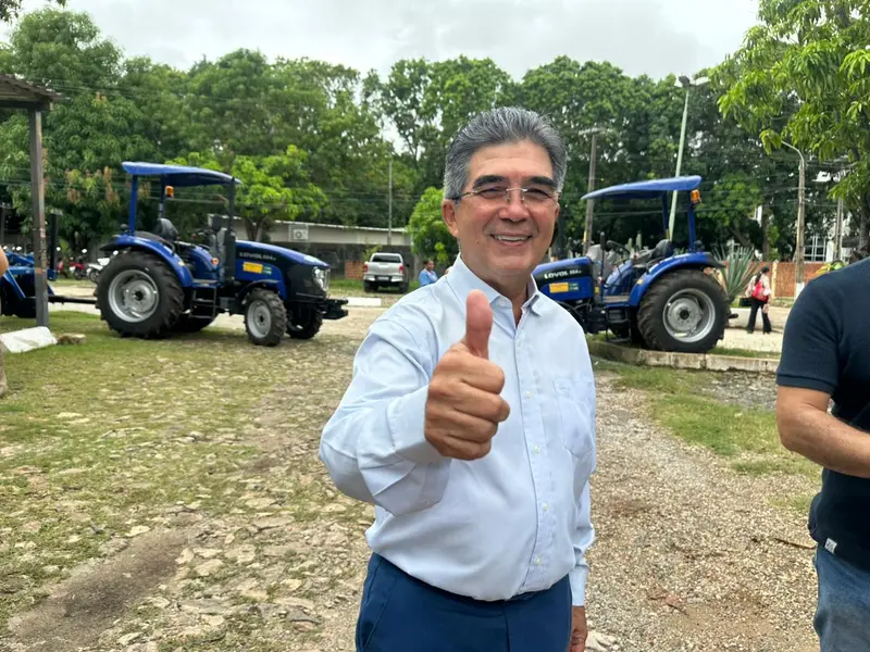 SAF entrega máquinas e fortalece agricultura familiar em 13 municípios do Piauí