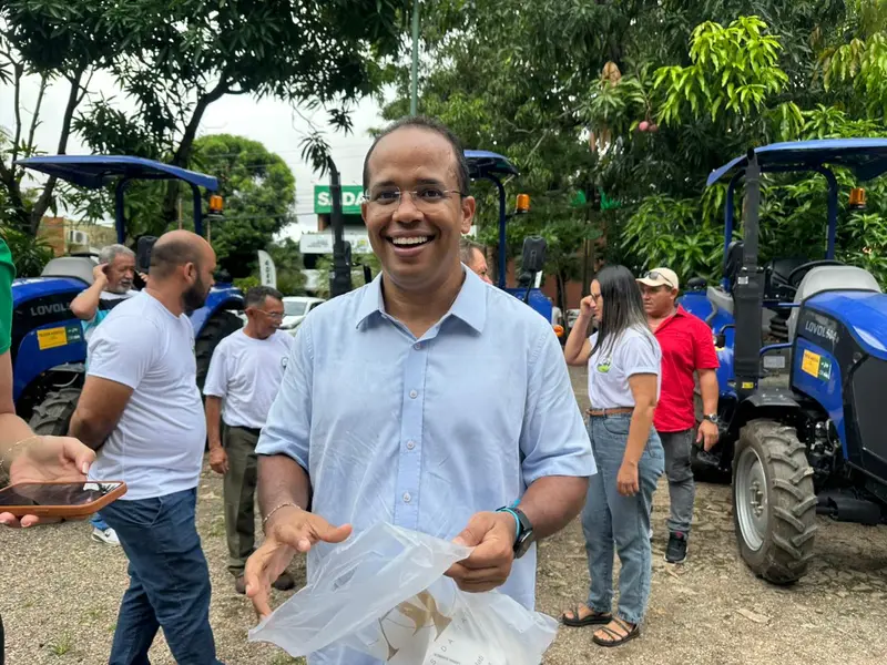 SAF entrega máquinas e fortalece agricultura familiar em 13 municípios do Piauí