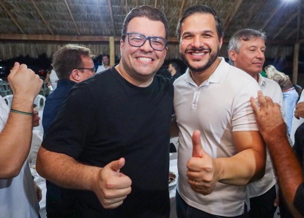 Saulo Trajano participa de encontro político com prefeitos em São Pedro