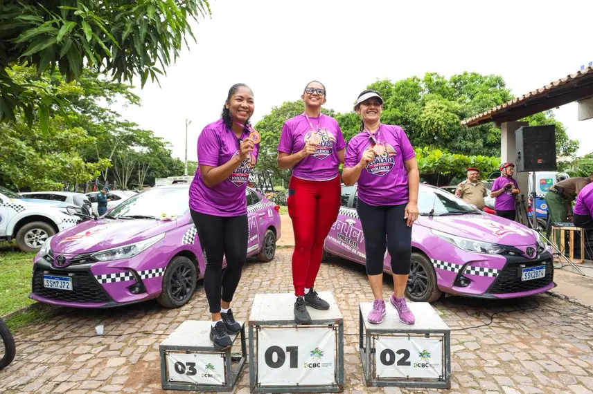 SSP-PI promove pedalada e mobiliza população pelo fim da violência contra a mulher em Teresina