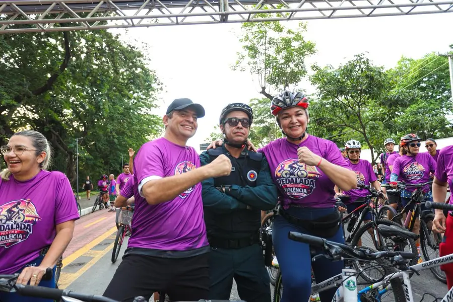 SSP-PI promove pedalada e mobiliza população pelo fim da violência contra a mulher em Teresina