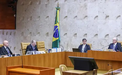 STF retoma julgamento sobre pagamento de penduricalhos
