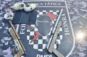 Suspeito de homicídio é preso com armas artesanais e moto da vítima no Piauí (Foto: Reprodução)